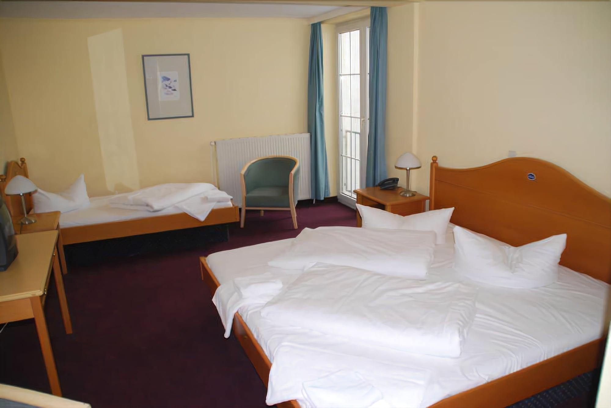 Hotel Lindenberger Hof Ahrensfelde Dış mekan fotoğraf