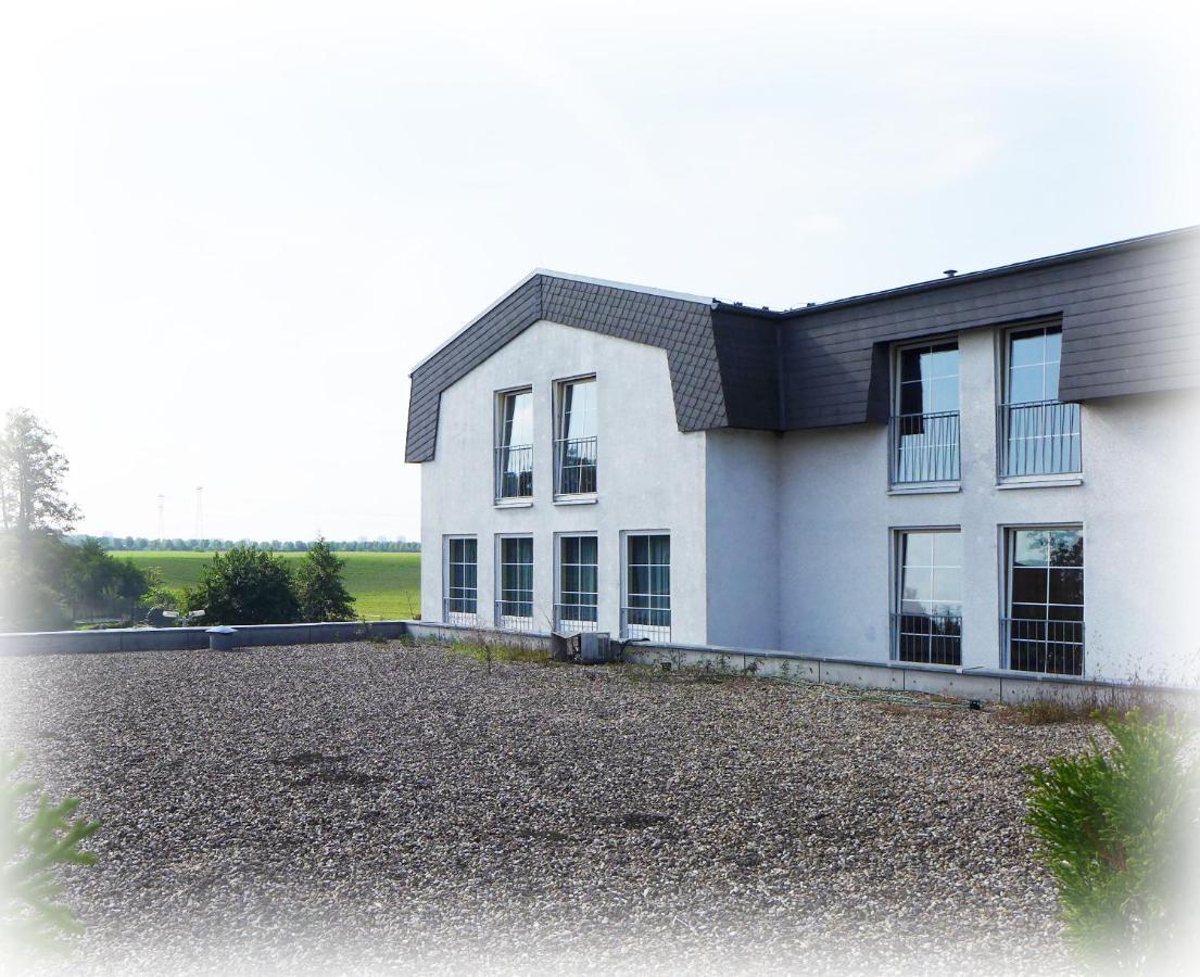 Hotel Lindenberger Hof Ahrensfelde Dış mekan fotoğraf